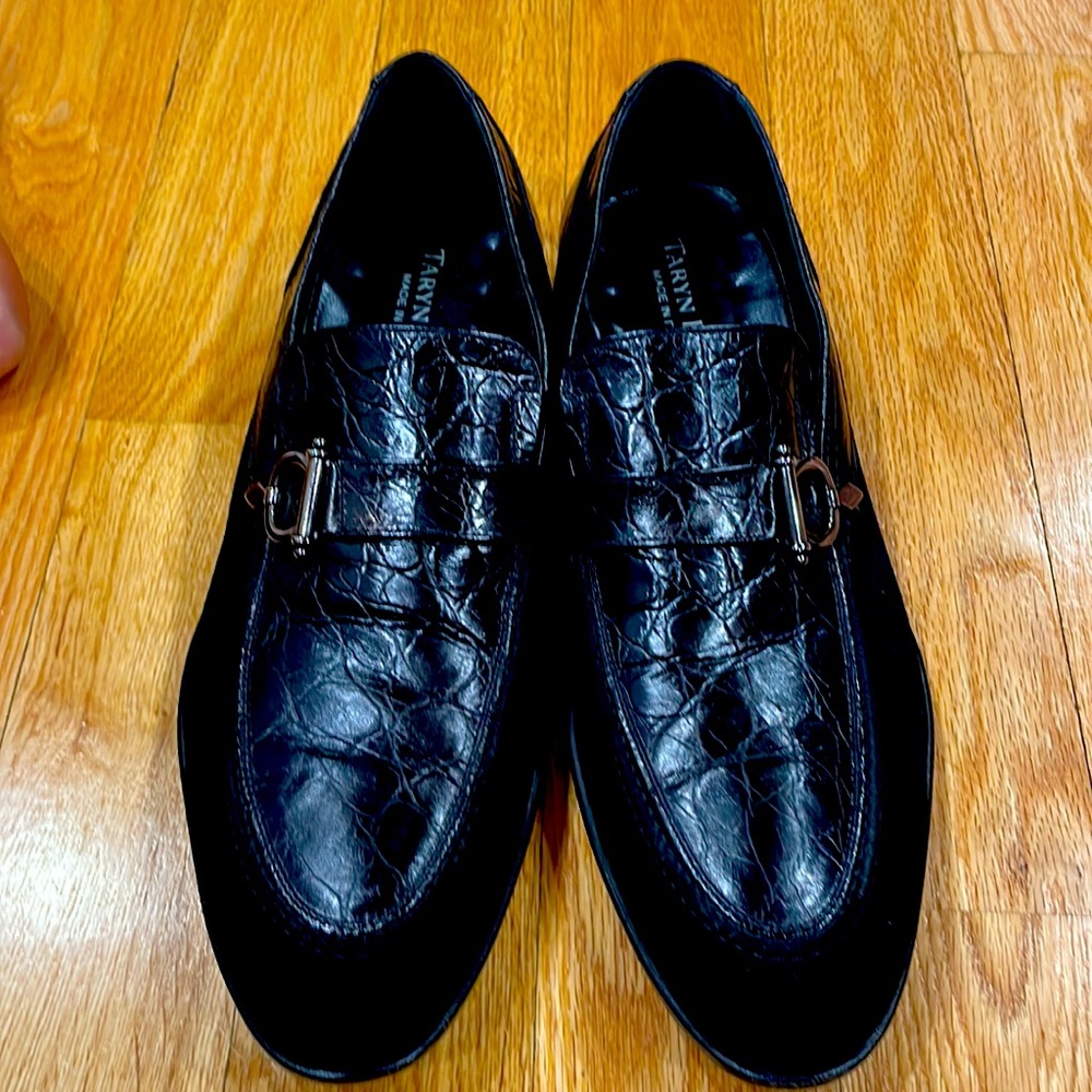 Men’s dress shoe - leather and suede